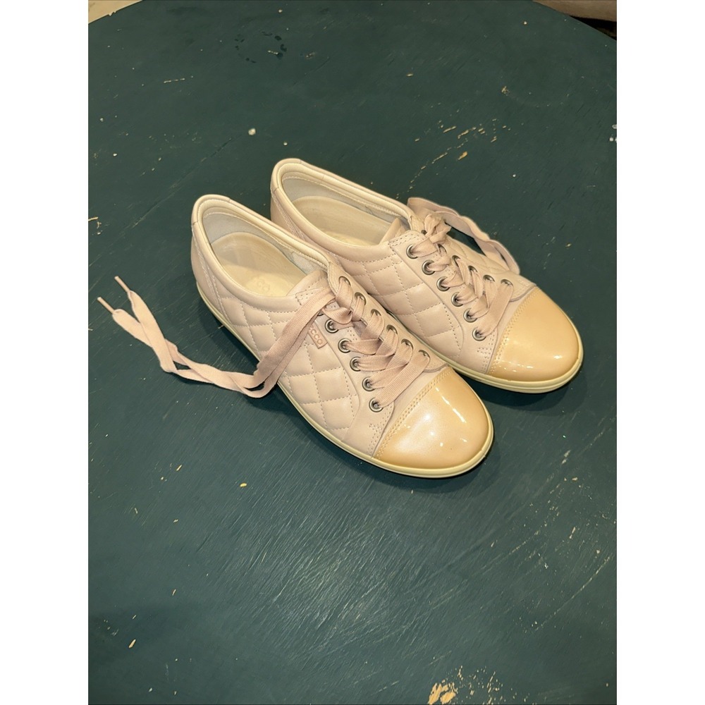 ECCO Blush Pink Quilted Soft Leather Patent Leather Low Rise Sneakers Women - Picture 8 of 8